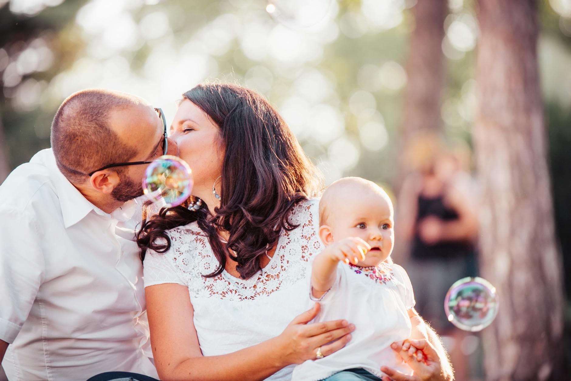 ¿Cómo Aliviar los Cólicos del Lactante? 7 Remedios Naturales y Consejos Prácticos